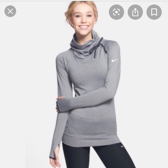 nike hyperwarm turtleneck
